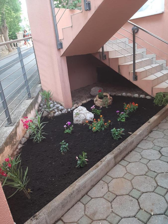 Hotel Tamaris Novi Vinodolski Buitenkant foto