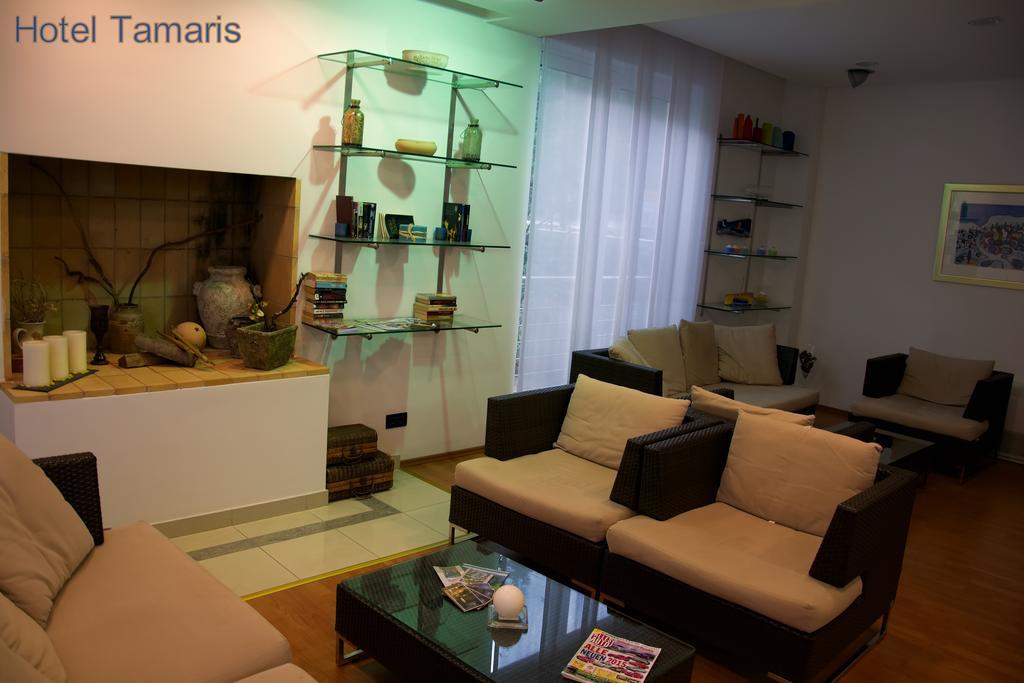 Hotel Tamaris Novi Vinodolski Buitenkant foto