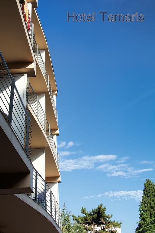 Hotel Tamaris Novi Vinodolski Buitenkant foto